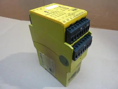 USED PILZ PNOZX8P24VDC3N/O2N/C2SO