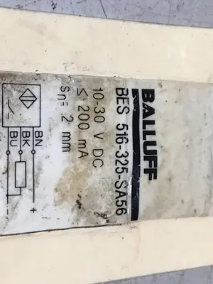 USED BALLUFF BES 516-325-SA56