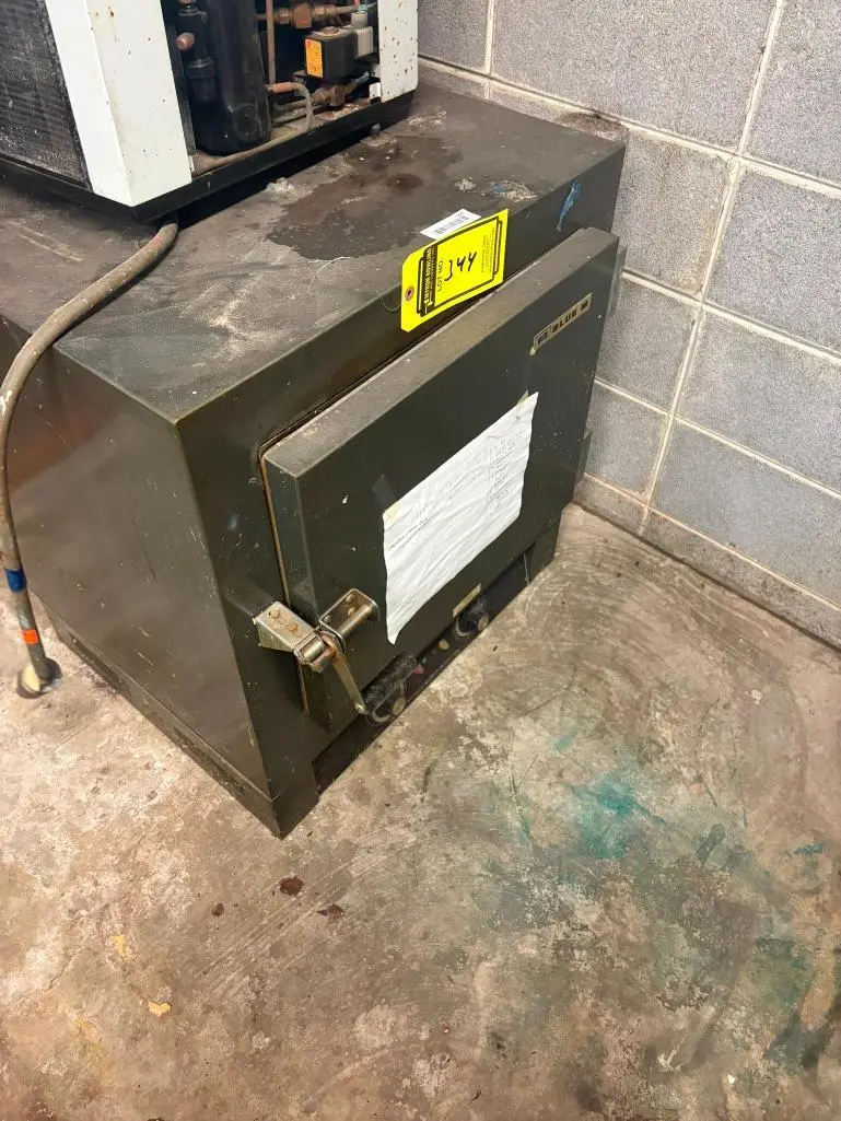 Used _UNKNOWN_ _UNKNOWN_ Lab Ovens Ohio US | Myron Bowling Auctioneers Inc #1504532