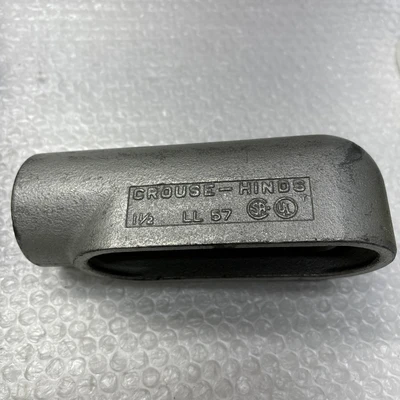 NEW CROUSE-HINDS 1 1/2 LL57
