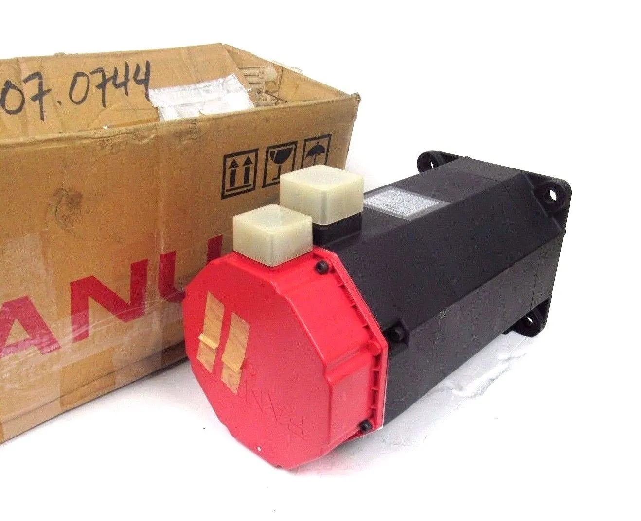NEW FANUC A06B-0318-B001 SERVO MOTOR A06B-0318-B001#7008