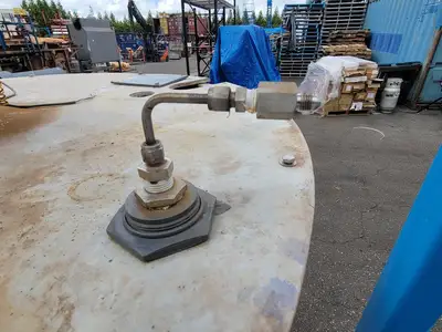 Fiber Glass Tank w/ Fittings