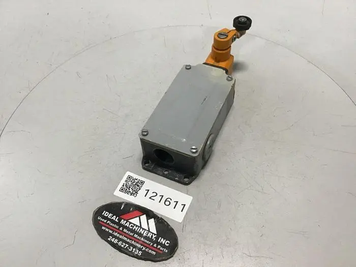Used SIEMENS 3SE3 404-1G Relays & Switches Michigan US | Ideal Machinery #581893