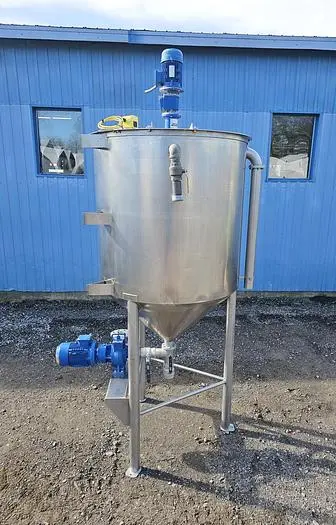 Used 585 Gallon Tank, Stainless Steel, With Mixer & Pump