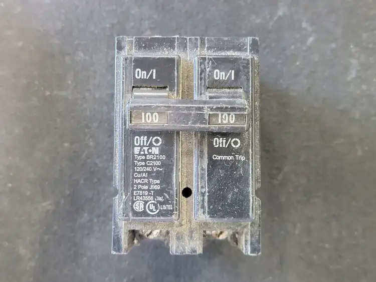 Used EATON BR2100 Switchgears British Columbia CA | Lenmark #243603