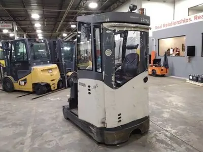 USED 2017 CROWN SR5000-20