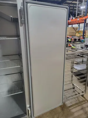 Used Traulsen G20010 Two-Section Reach-In Refrigerator – 52", 115V, LED Display, Left/Right Hinge