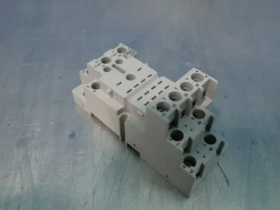 New | in-Stock EATON D2PA7 Relays & Switches | HGR 24 #739666