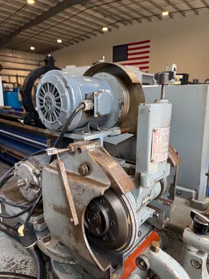 1977 BROWN & SHARPE 1020U Universal Cylindrical Grinders | GMT (6)