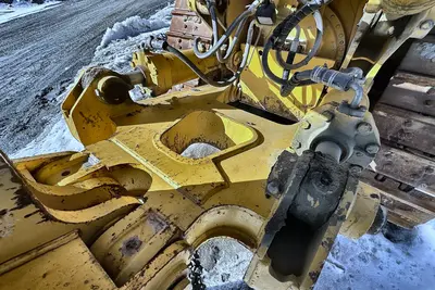 Used 2011 CATERPILLAR D8T Bulldozers Pennsylvania US | Proxy Equipment #1383007