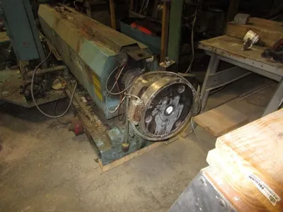 CINCINNATI MILACRON 3.5" extruder Extruders, Low Boy 2.6" - 3.5""" | Mark One Machinery (10)