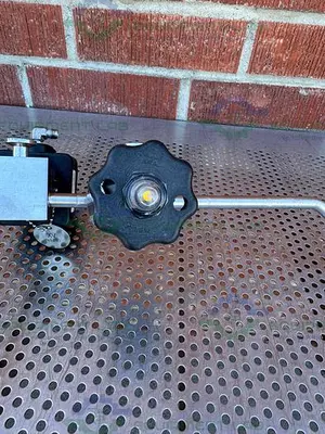 USED 3 ITT PURE FLO .5-316L- RA20MAX 4 WAY DIAPHRAGM VALVE W/ 1/2" SANITARY FITTING
