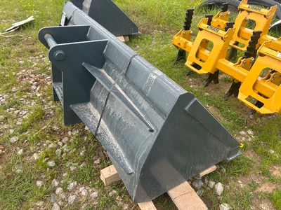 New | in-Stock GEHL 72" BUCKET Earth Buckets Oklahoma US | OT Truck & Tractor Sales #1383886
