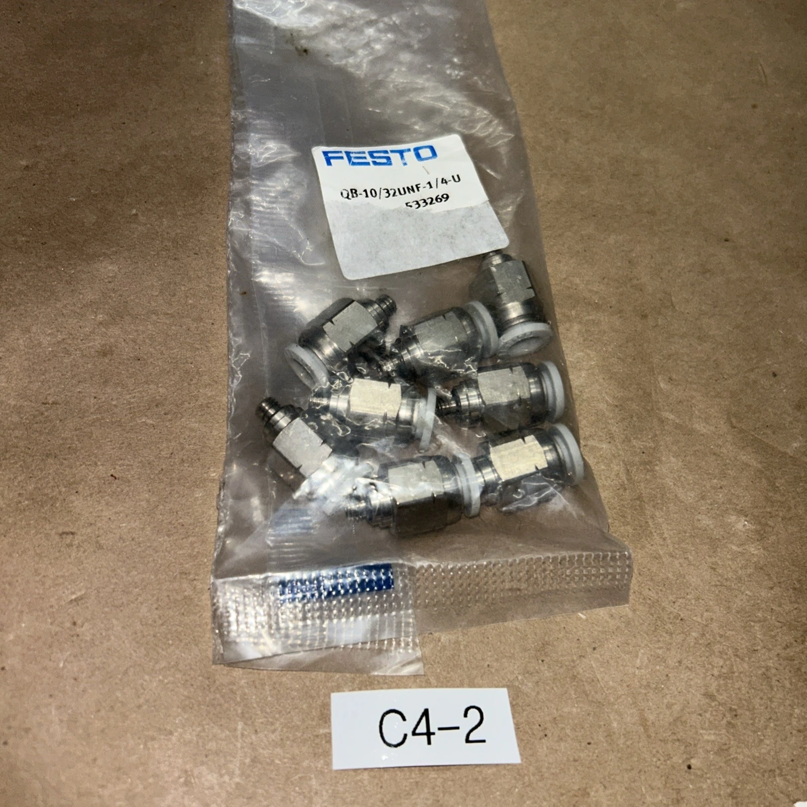 NEW Festo QB-10-32-UNF-1/4-U