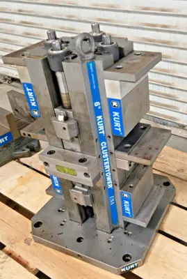 Kurt 3545345435343 Machining Centers & Milling Machines | Amiron Machinery (8)