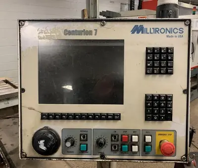 USED 2004 MILLTRONICS RH33