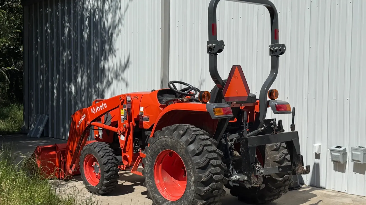 USED 2023 Kubota L2502 HST