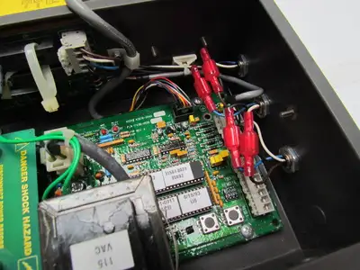 STI OMC-2-120-GM3 82197-0030 Safety Light Curtain Optomat Controller Control Box