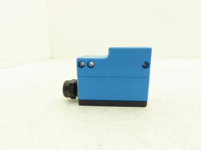 Sick WT32-B230 Photoelectric Proximity Switch 10-30vDC 100mm-2m Range