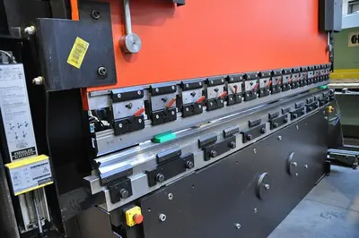 USED AMADA PROMECAM HFB 125 TON X 3140 MM CNC