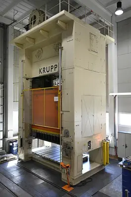 Used 1972 KRUPP PDQV 4-500 Straight Side Presses CZ | Amaron s.r.o. #1065455