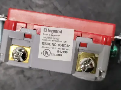 NEW LEGRAND 1597HGRED