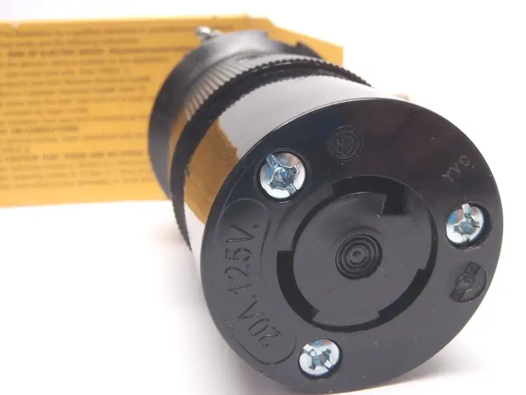 New | in-Stock Hubbell Hubbell Connector Body Insulgrip Twist Lock 20A 12 Bus Bars & Plugs Michigan US | Maverick Industrial Sales #1454163