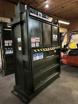 USED HARMONY M60CB VERTICAL BALER