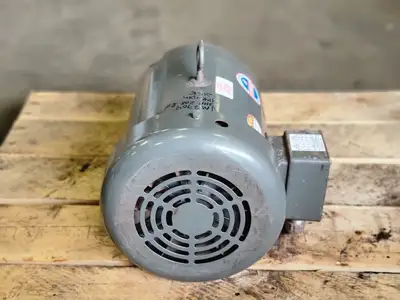 USED BALDOR VM3704