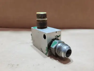 Used SUN HYDRAULICS CAD 8AN8 Parts (Hydraulics and Pneumatics) British Columbia CA | Lenmark #1440871