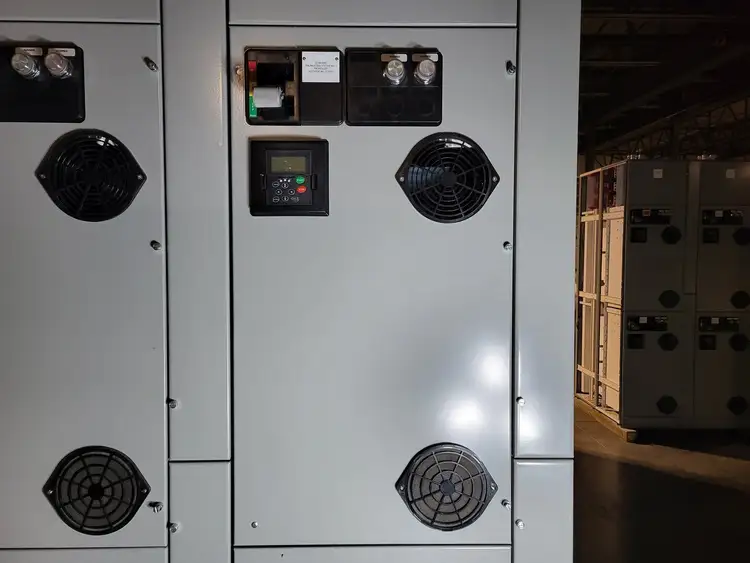 Used EATON SVX002A1-5A4N1 Switchgears British Columbia CA | Lenmark #240271