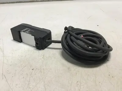 USED KEYENCE CORP CZ-V21AP