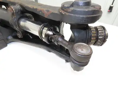 Hyster E60Z-33 Electric Forklift Rear Axle Dual Hydraulic Steering Assembly
