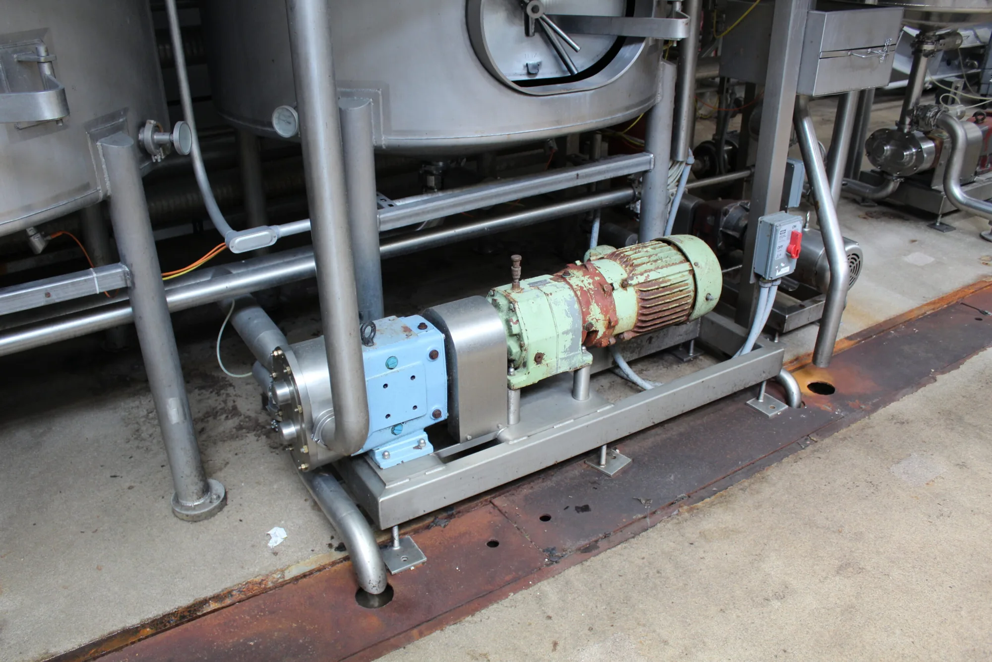 Displacement Pump