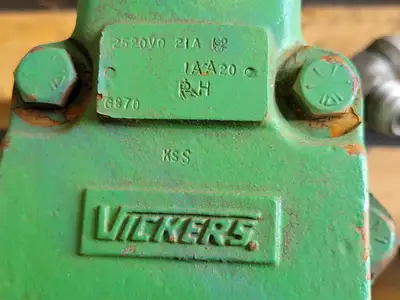 Used VICKERS 2520VQ Parts (Hydraulics and Pneumatics) British Columbia CA | Lenmark #1440874