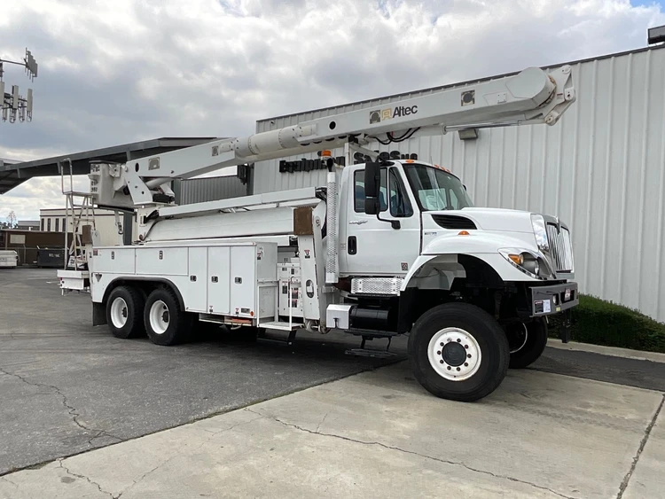 Used 2012 INTERNATIONAL 7400 Bucket (boom) trucks California US | Big Truck & Equipment #1412191