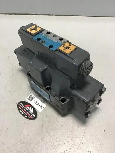 Used VICKERS DG4V-3-6C-M-U-HL7-60-B13 Valves/Fittings Michigan US | Ideal Machinery #596772