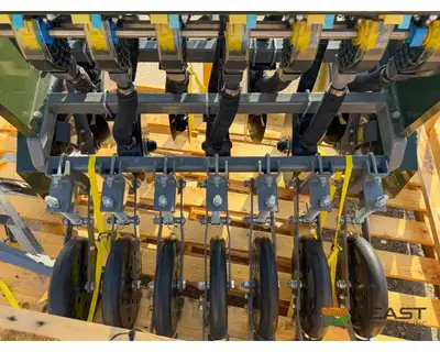 Used PH OUTDOORS _UNKNOWN_ Food Plot Seeders Iowa US | Keast Enterprises #1360392