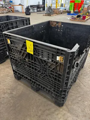 Used _UNKNOWN_ _UNKNOWN_ Bins North Carolina US | Myron Bowling Auctioneers Inc #1546925