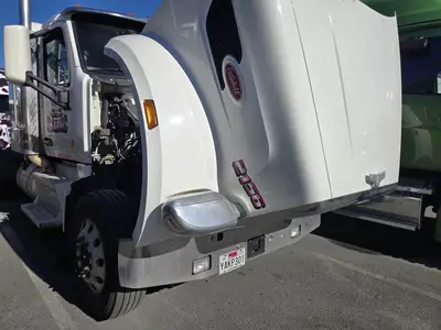 USED 2022 PETERBILT 567