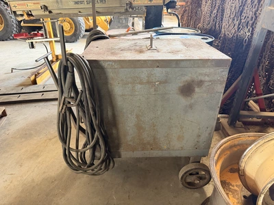 Used LINCOLN R3R-300 ARC WELDER Arc Welders Michigan US | Miedema Asset Management Group #1369517