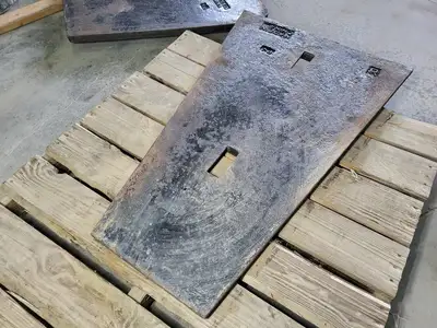 Lower Cheek Plate RH