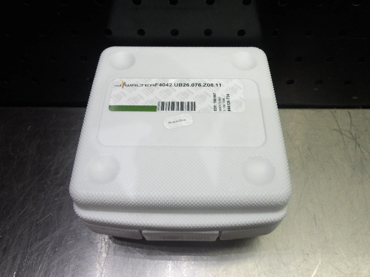 Walter 3" Coolant Thru Indexable Facemill 1 Arbor F4042.UB26.076.Z08.11 (LOC2250)