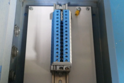 USED HUBBELL WIEGMANN Electrical Box