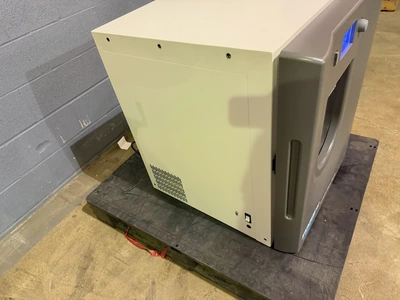 Used _UNKNOWN_ _UNKNOWN_ Incubator Shakers Ohio US | Federal Equipment Company #1365409