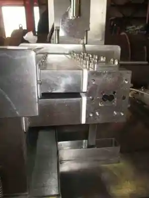 USED STEER ENGINEERING OMICRON 12P