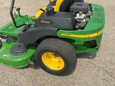 USED JOHN DEERE 757