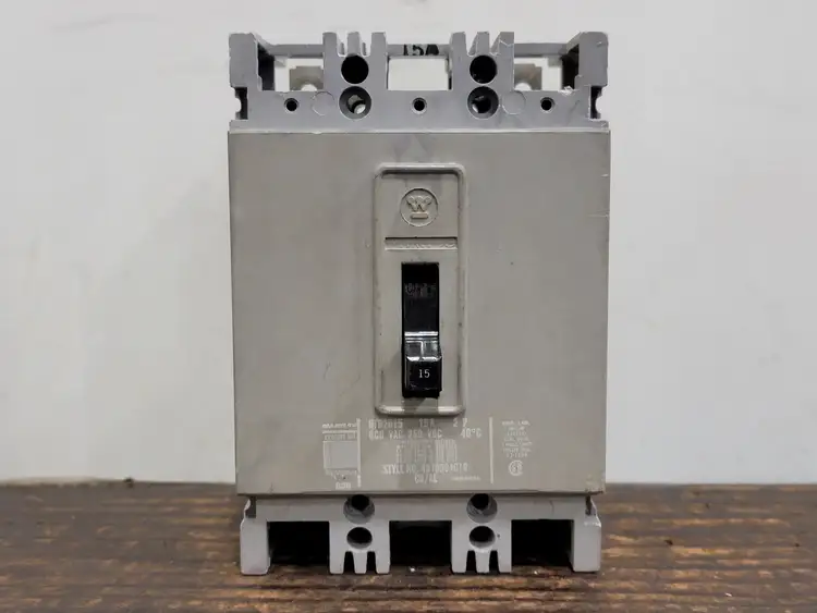 Used WESTINGHOUSE HFB2015 Switchgears British Columbia CA | Lenmark #242316