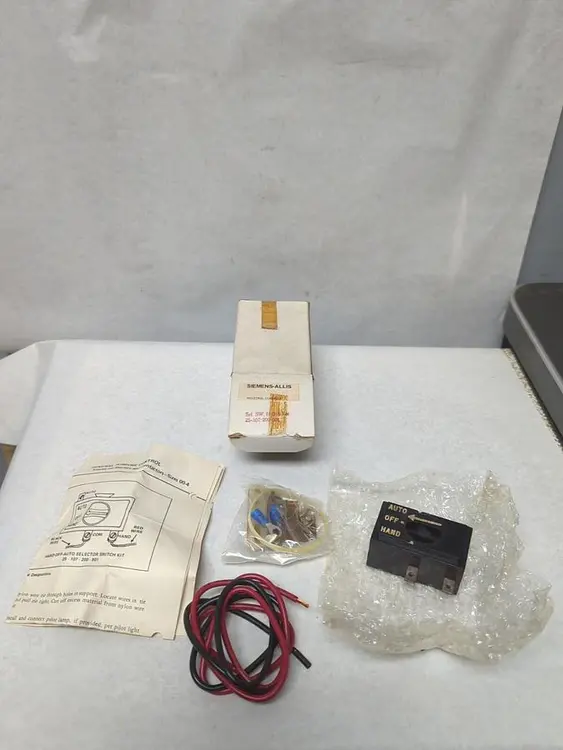 New | in-Stock SIEMENS-ALLIS 25-107-200-801 Miscellaneous Equipment (Electrical & Power) | Surplus Asset Holdings #1196385