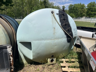 3,000 Gallon Polly Tank Plastic